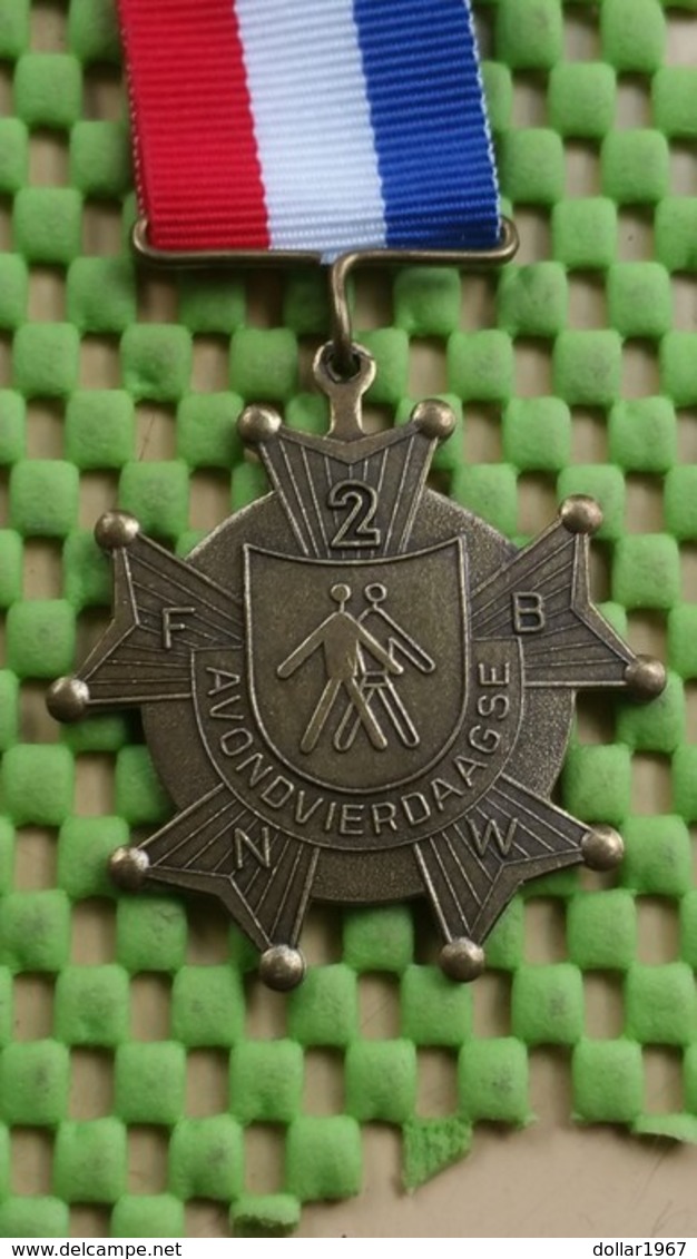 Medaille / Medal - Medaille - Avondvierdaagse NR : 2 -Suurd ( F.N.W.B )  - The Netherlands - Andere & Zonder Classificatie