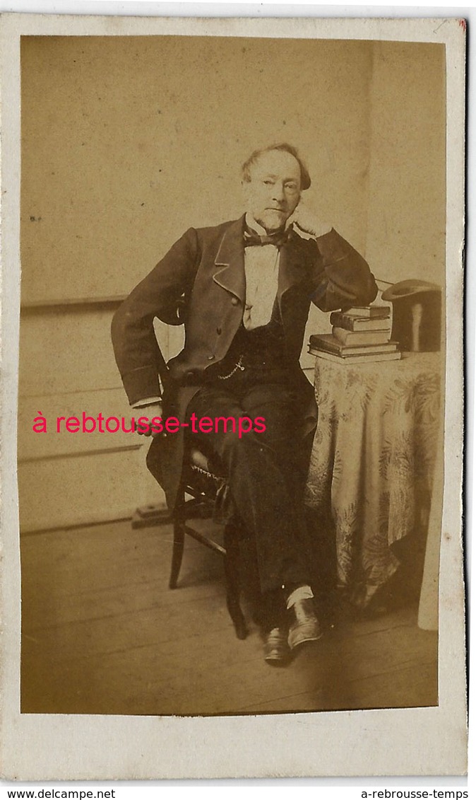 CDV époque Second Empire-notable Décontracté-photographe Anonyme - Oud (voor 1900)
