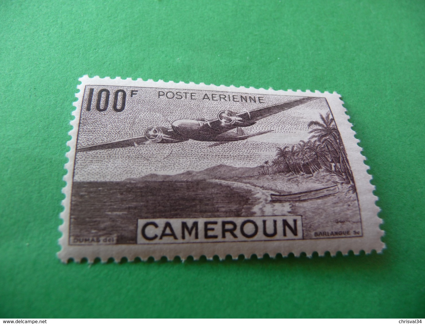 TIMBRE  CAMEROUN     POSTE  AÉRIENNE   N  30      COTE  1,50   EUROS   NEUF  TRACE  CHARNIÈRE - Poste Aérienne