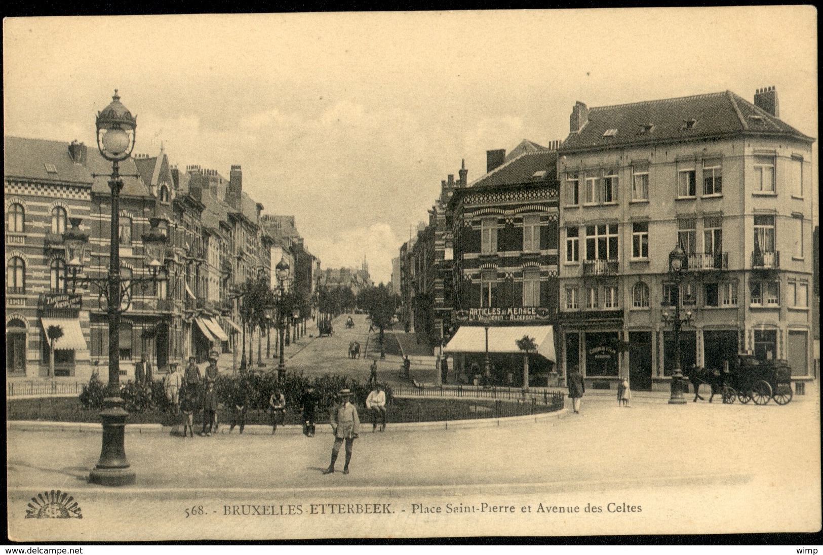 ETTERBEEK :  Place St Pierre Et Avenue Des Celtes  /  Belle Animation  !! - Etterbeek