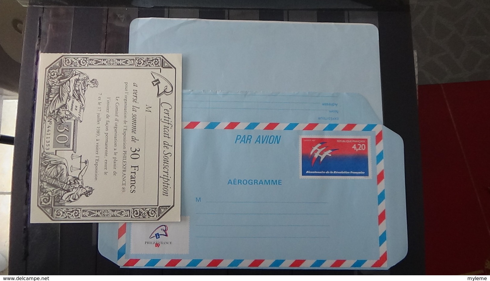 Bon lot de timbres et blocs avec oblitération 1er de France et quelques fin de catalogue aérogrammes .... A saisir !!!