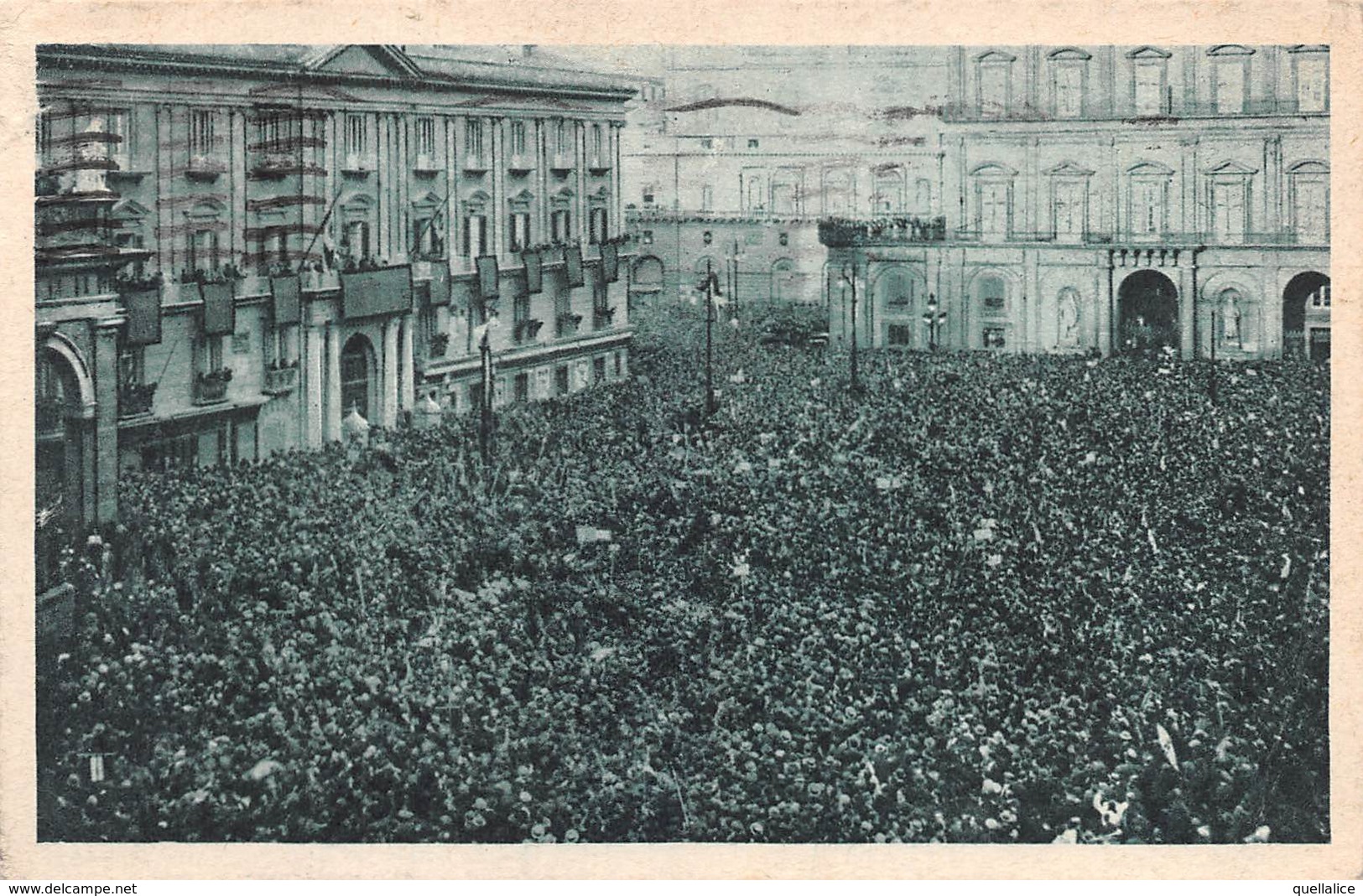 0866 "NAPOLI - VISITA DEL DUCE OTTOBRE 1931"  ANIMATA. FOTO PARISIO ESCLUSIVA DEL GIORNALE D'ITALIA. CART  SPED 1933 - Napoli