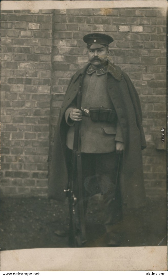  Soldaten-Porträt 1.WK Mit Gewehr, Bahnpost: Halle-Kassel 1916 Privatfoto - Personen