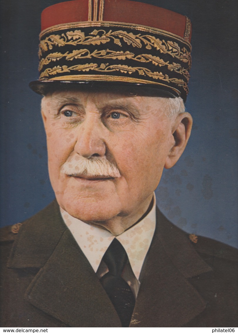 PORTRAIT OFFICIEL DU MARECHAL PETAIN ET DESSIN AU CRAYON CADEAU D'UN MILICIEN - Documents Historiques