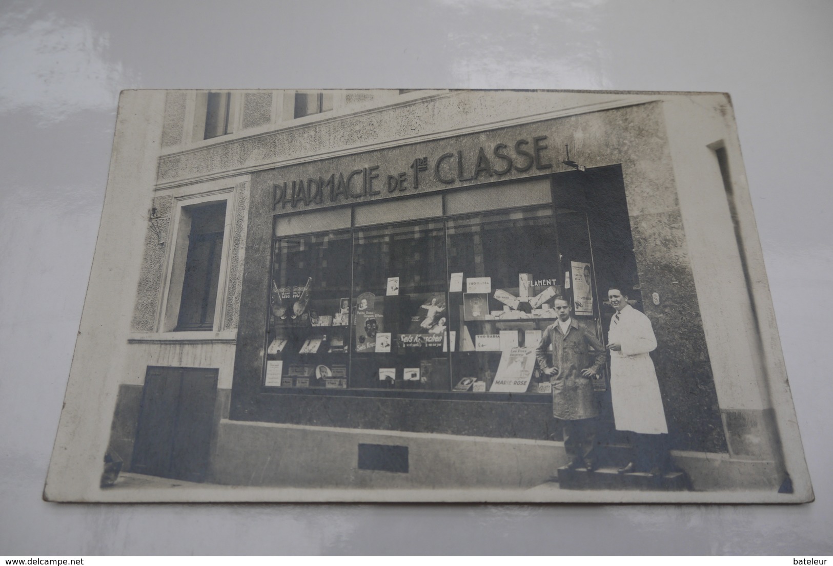 BRUAY  EN  ARTOIS    CARTE  PHOTO  PHARMACIE   FLAMENT  RUE   ANATOLE  FRANCE - Autres & Non Classés