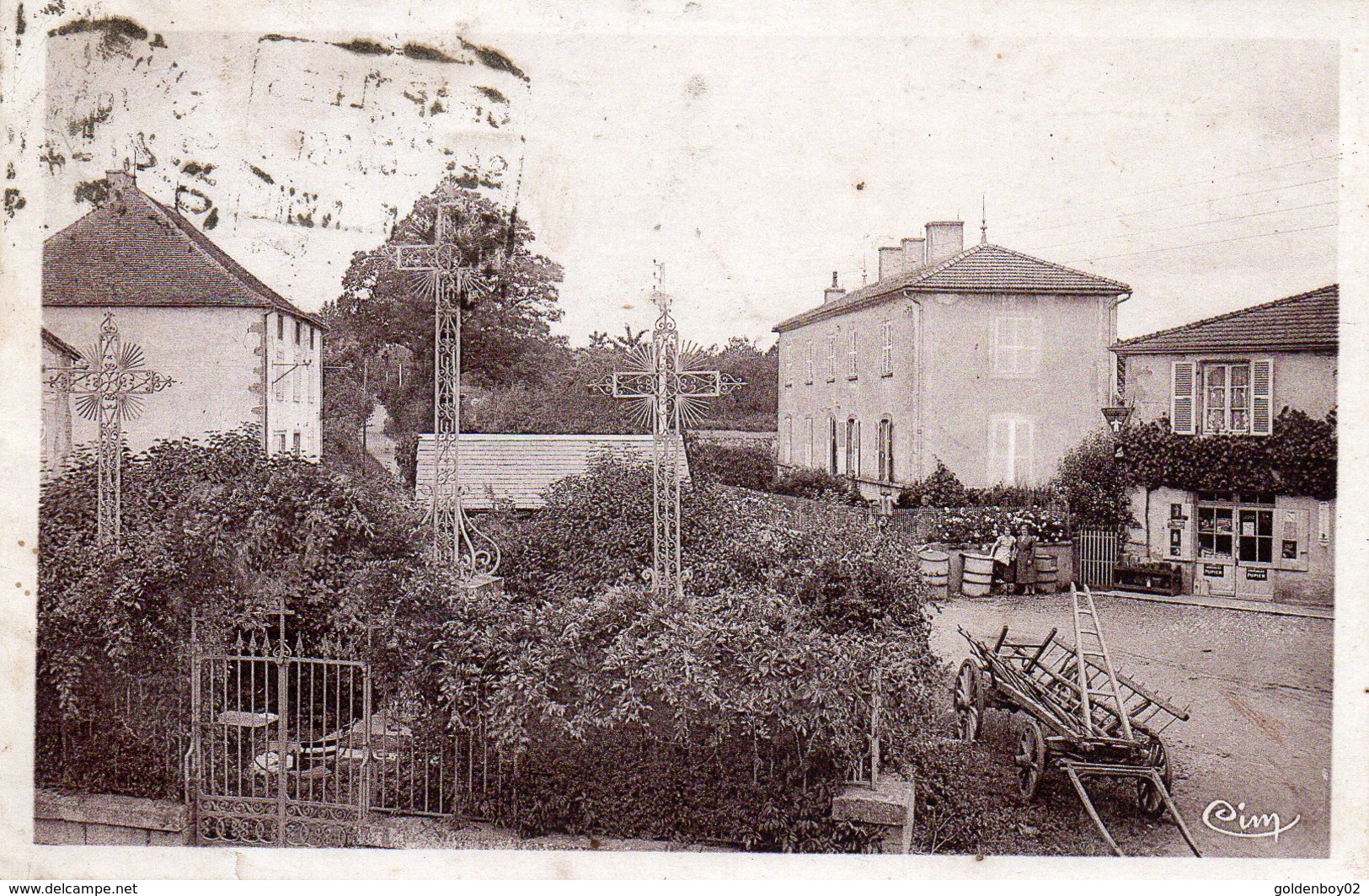 71 Ligny En Brionnais, Place Des Trois Croix - Autres & Non Classés