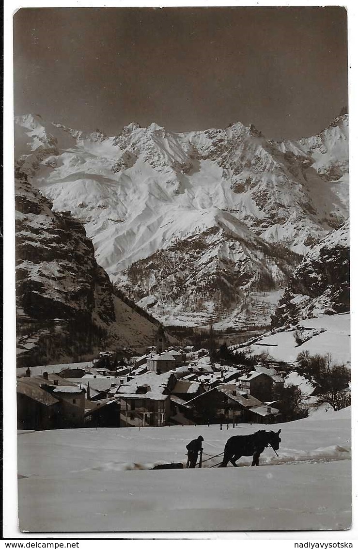 Courmayeur (Aosta). Inverno. Mulo Spazzaneve. - Aosta