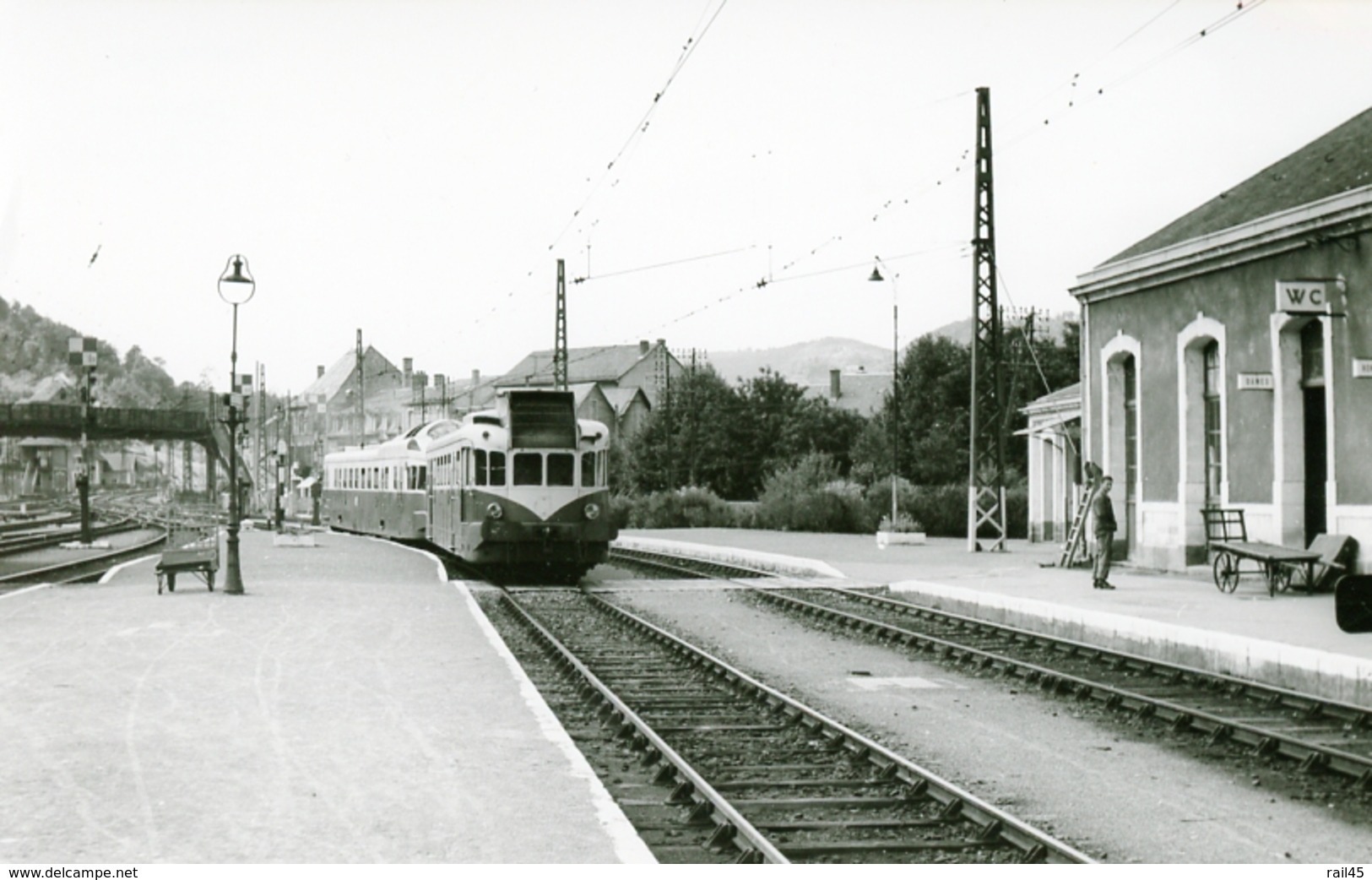 Neussargues. Autorail. Cliché Jacques Bazin. 03-09-1956 - Trains