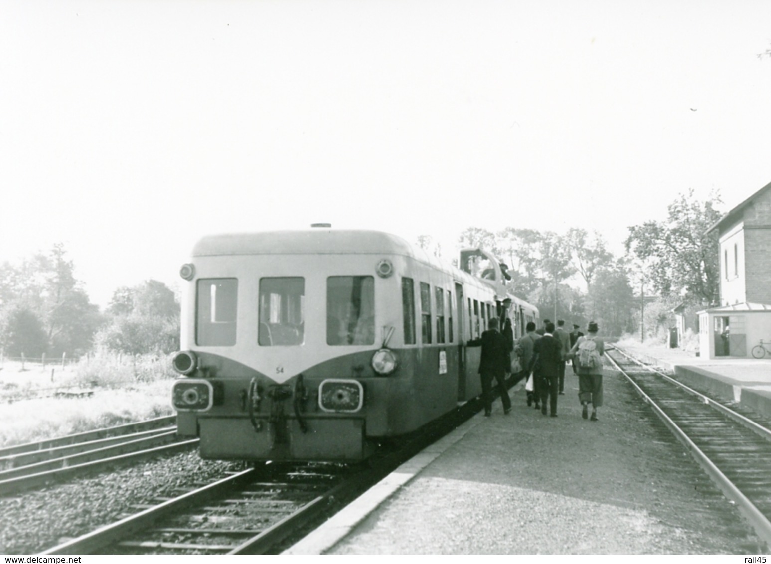 La Forge. Autorail Série X 3800 "Picasso". Cliché Jacques Bazin. 25-09-1966 - Trains