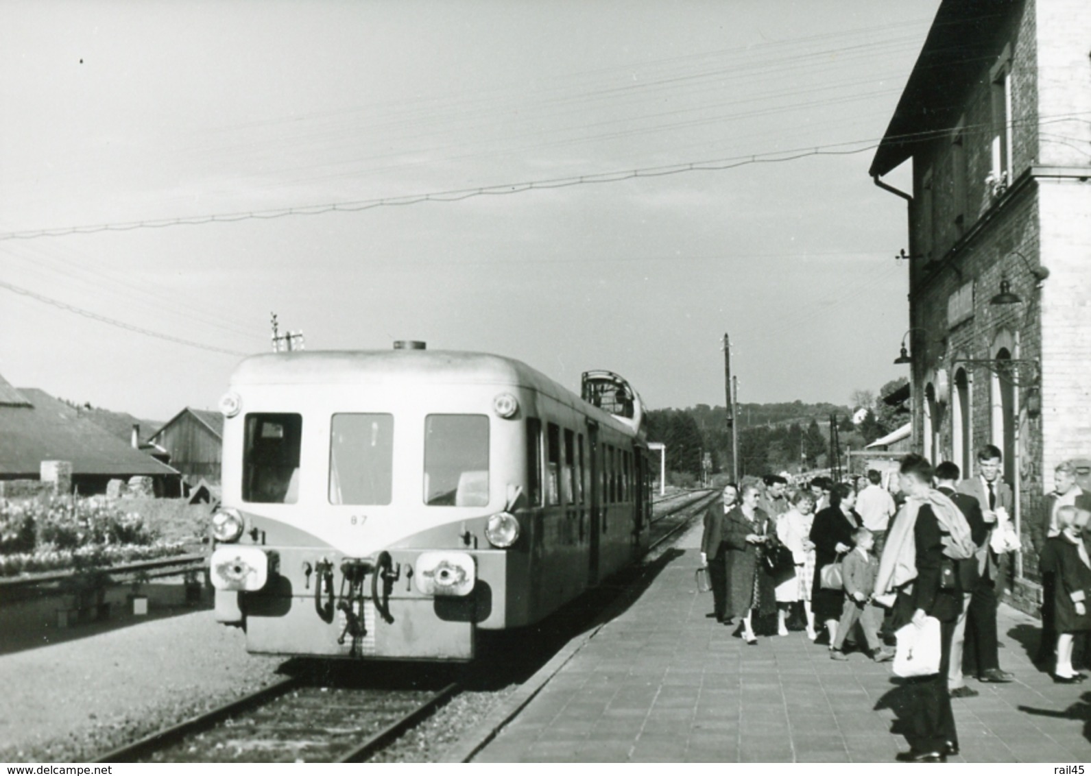 Abreschwiller. Autorail Série X 3800 "Picasso". Cliché Jacques Bazin. 17-09-1961 - Trains