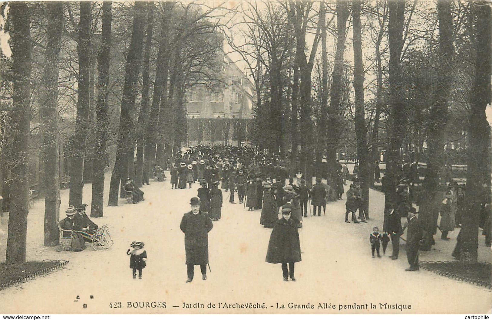 18 - LOT de 24 cpa de BOURGES écrites par le soldat Jean Sotty d'Oudry (71) de 1915 à 1918 en garnison au 1er RA