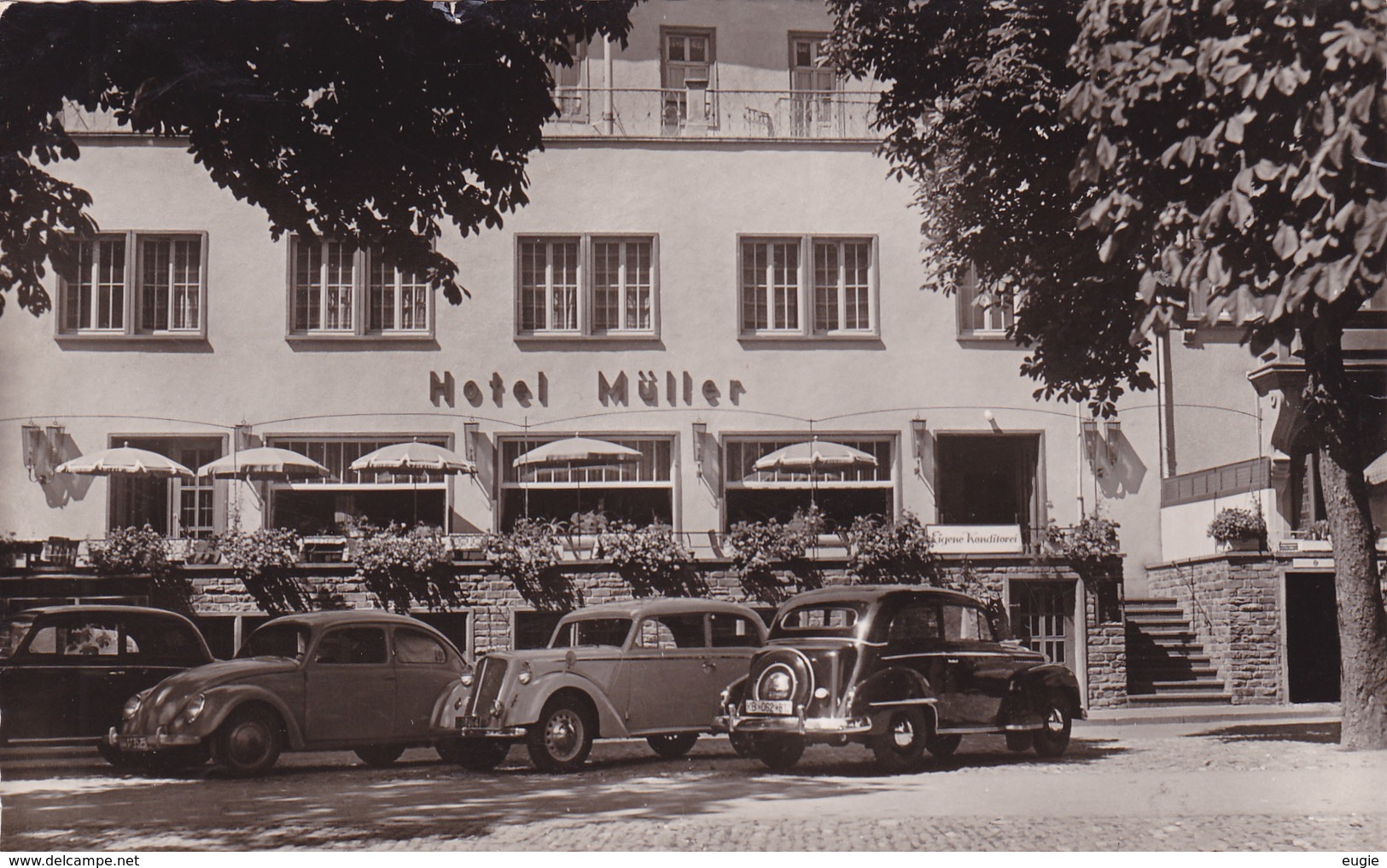 391/ Cochem, Mosel, Hotel Müller, Oude Auto's - Cochem