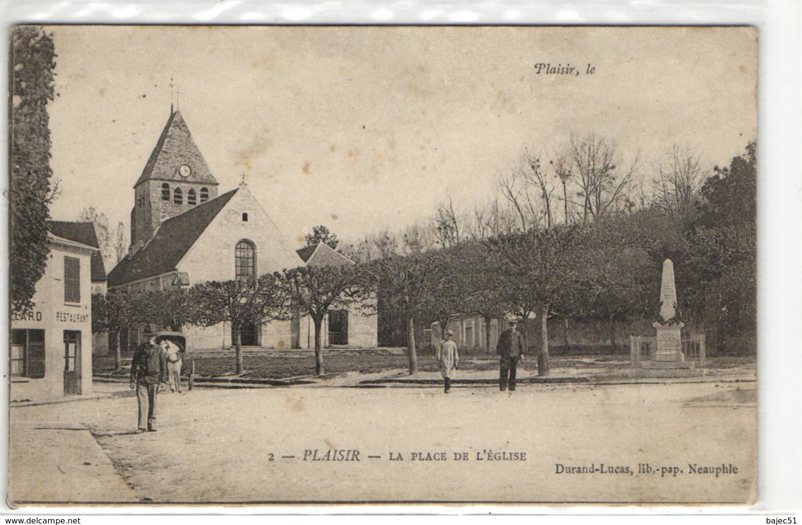 1 Cpa Plaisir - La Place De L'église - Plaisir