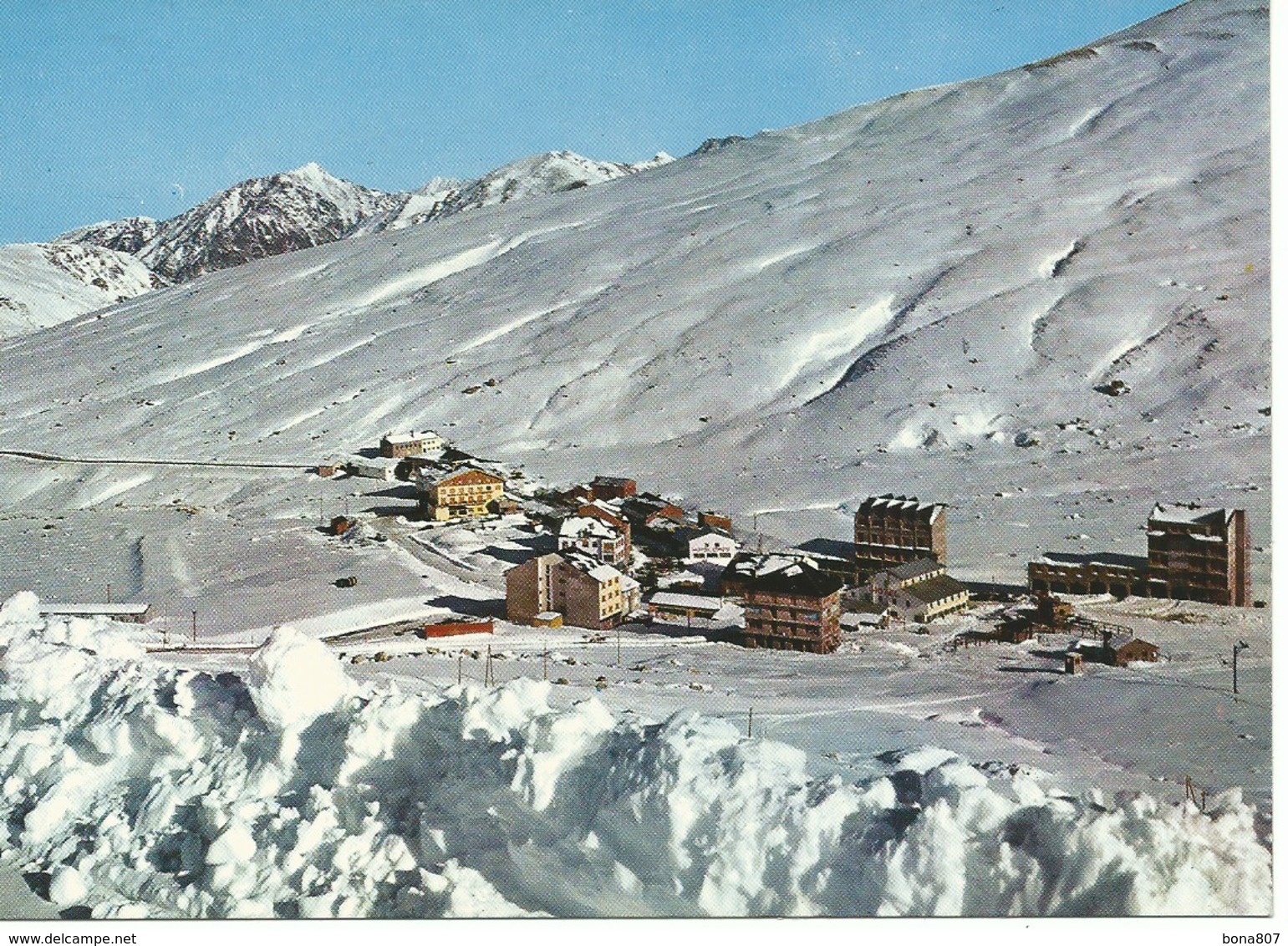 (A) : Andorre :vue Générale Prise Des Premiers Lacets - Andorre