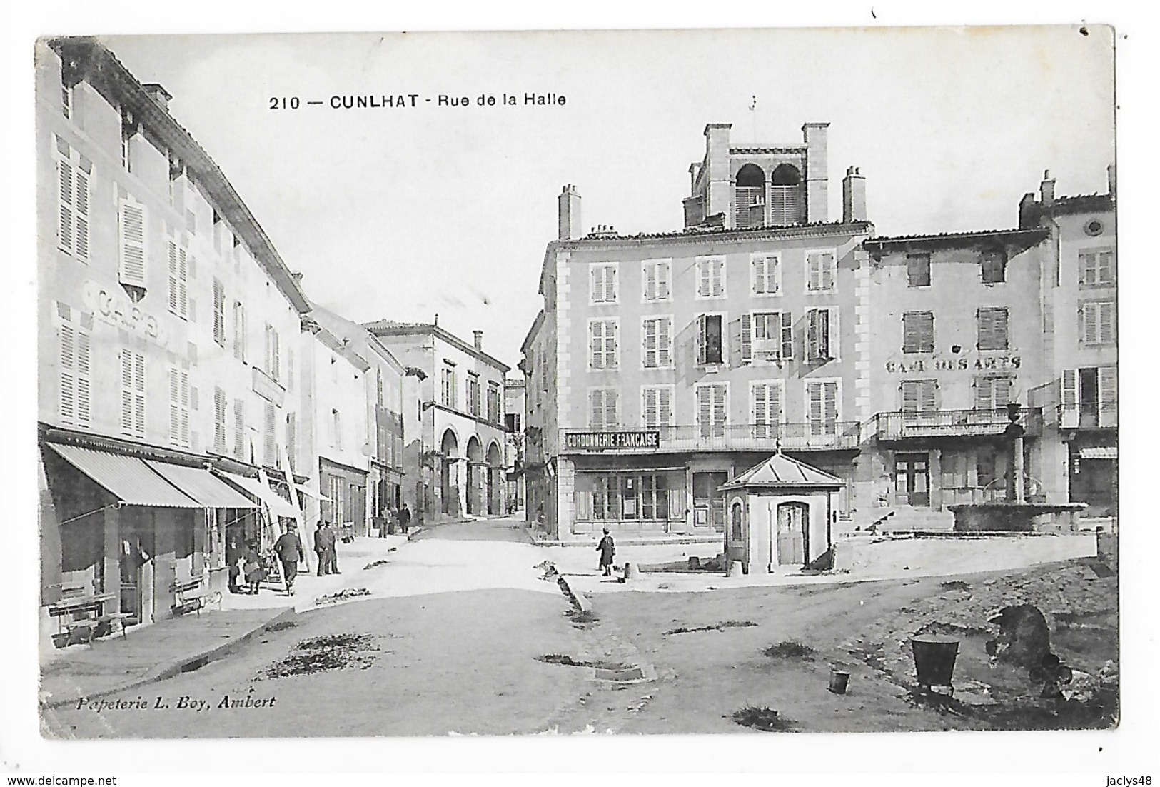 CUNLHAT   (cpa 63)   Rue De La Halle   -  L 1 - Cunlhat
