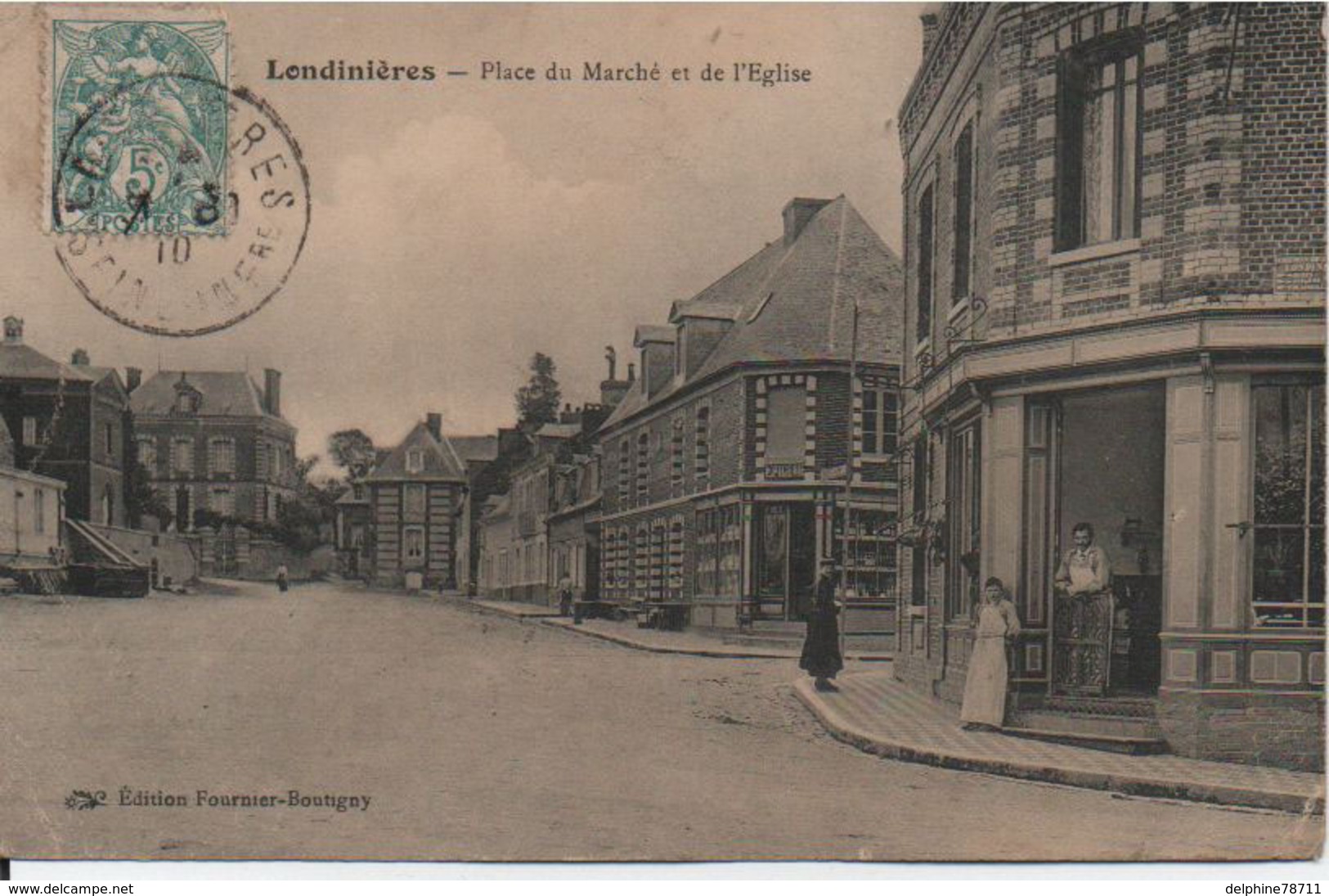 Londinières-Place Du Marché Et De L'Eglise - Londinières