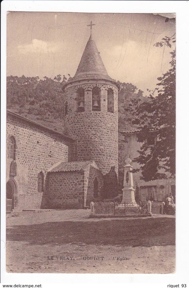 LE VELAY- GOUDET - L'Eglise. (et Le Monument Aux Morts) - Other & Unclassified