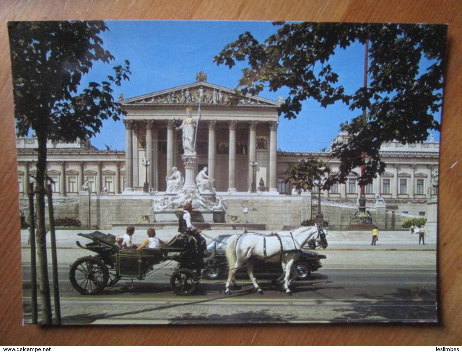 Wien. Parlament Mit Fiaker. - Ringstrasse