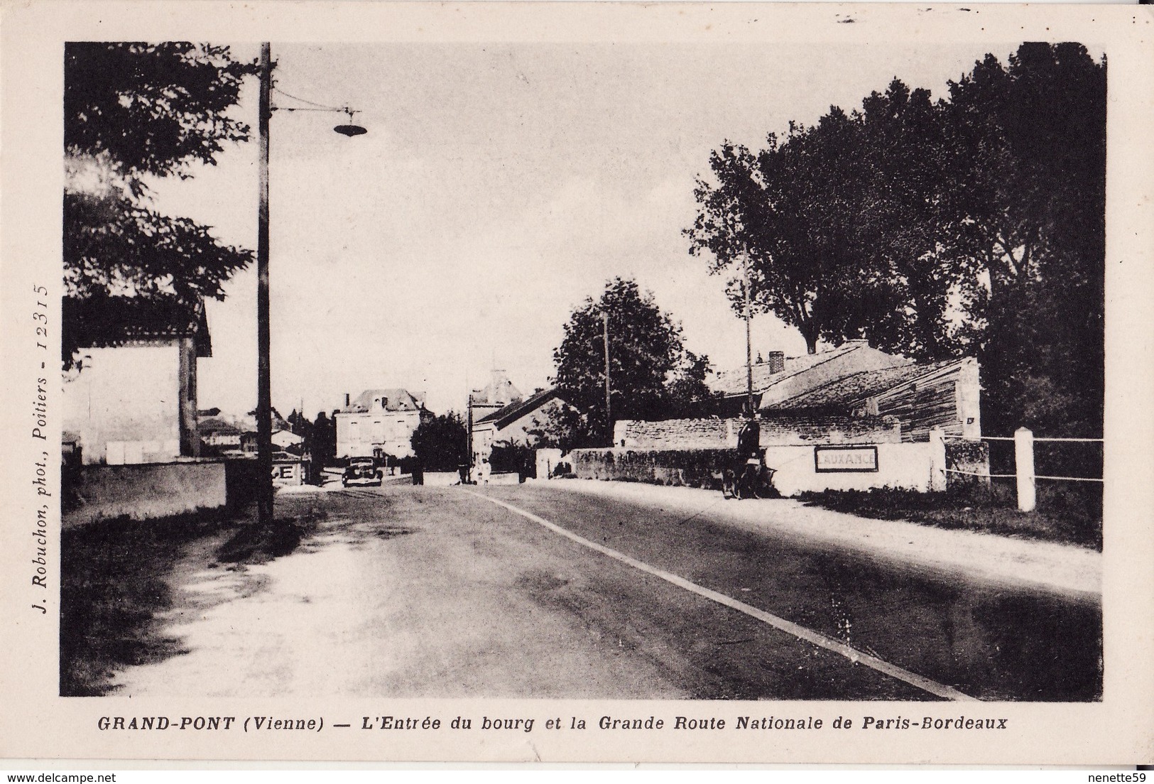 86 GRAND - PONT -- L'entrée Du Bourg Et La Grande Route Nationale De PARIS - BORDEAUX - Autres & Non Classés