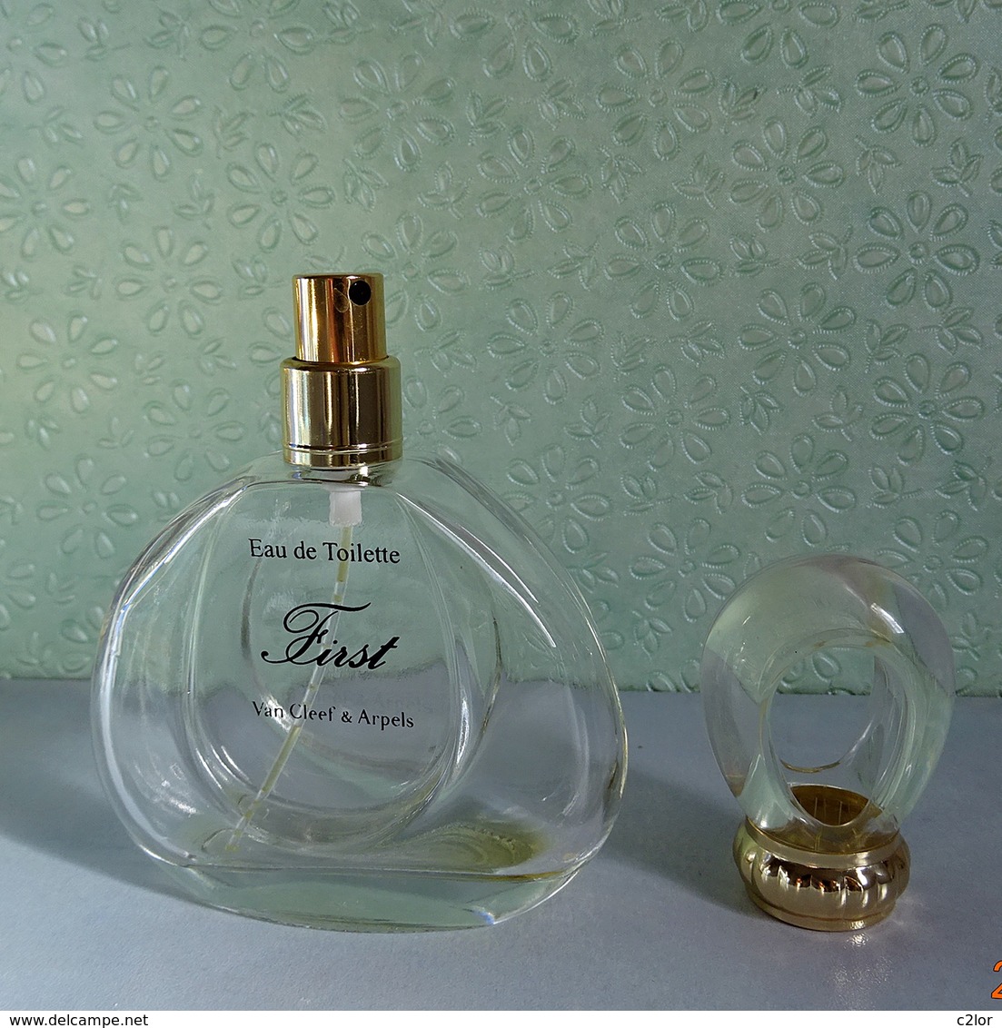 Flacon Spray   "FIRST"  De VAN CLEEF&ARPELS VIDE   Eau De Toilette 60 Ml - Flacons (vides)