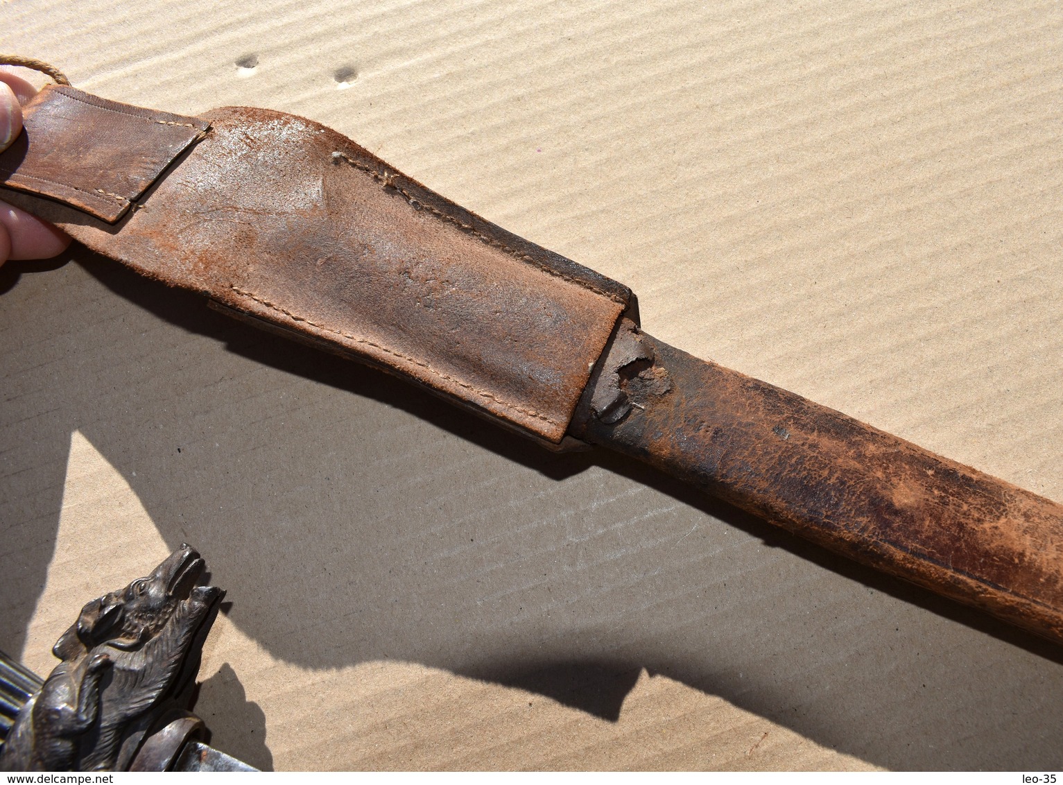 Ancienne dague de chasse garde à tête de sanglier et de chien manche en corne – vers 1850