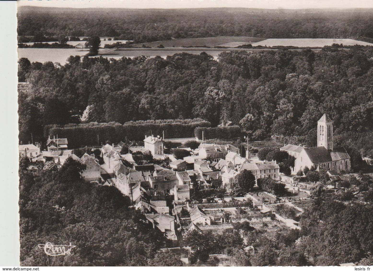 C P.- PHOTO - ETIOLLES - VUE GÉNÉRALE AÉRIENNE - 221-74 A Bis - COMBIER - Autres & Non Classés