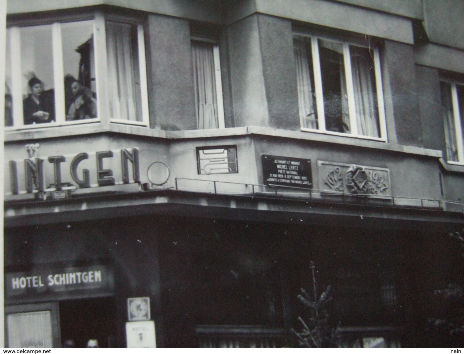 LUXEMBOURG - PHOTO : 11X 6.8 - PROCESSION - DEVANT L' HOTEL " SCHINTGEN " -  /////  TRES RARE  /// - Pétange