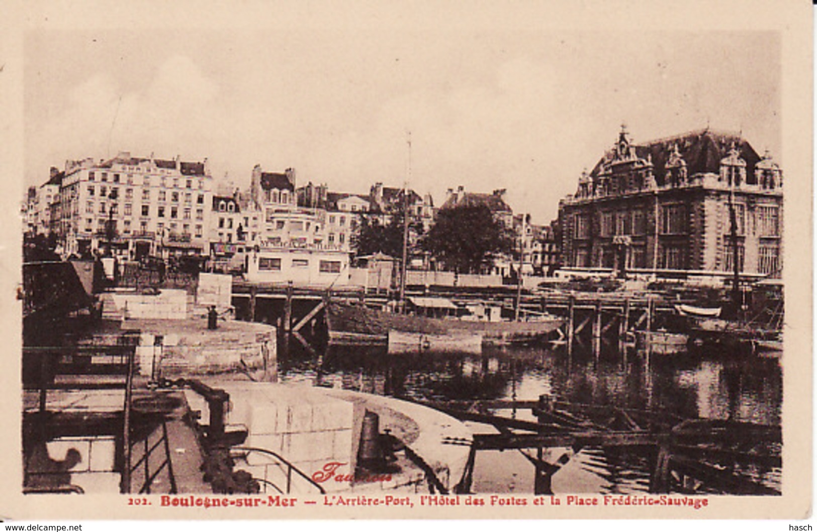 2671298Boulogne Sur Mer L'Arriere Port L'Hotel Des Postes (voir Verso) - Champigny Sur Marne