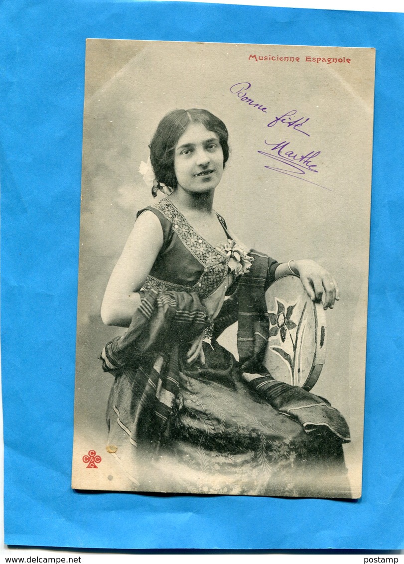 Musique -une Belle Jeune Femme --musicienne Espagnole Avec Son Tambourin --a Voyagé  En 1904 - Musique Et Musiciens