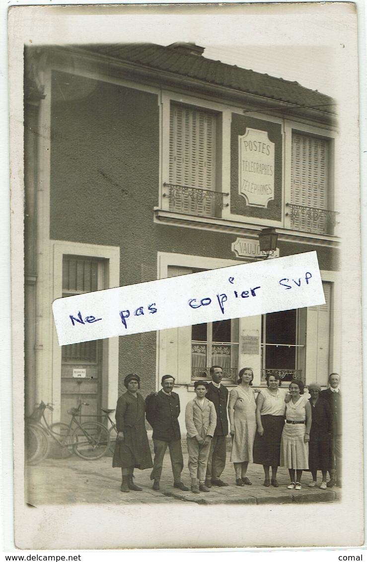 CARTE PHOTO - 93 - VAUJOURS - Le Bureau De Poste - Factrice Postiers, Très Rare Peut être Unique ? - Autres & Non Classés