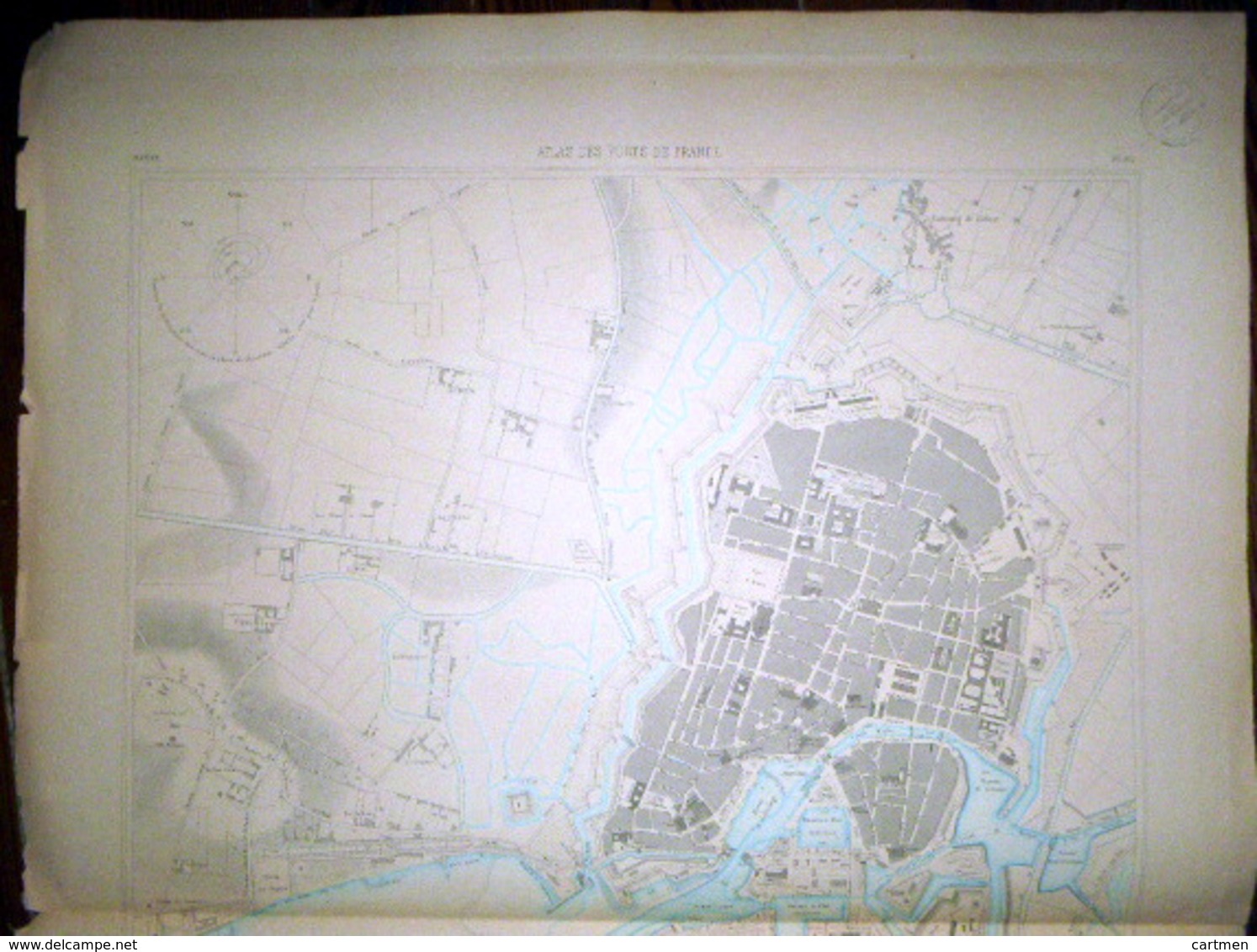 17 LA ROCHELLE DOUBLE  PLAN DU PORT ET DE LA VILLE  EN 1886  DE L'ATLAS DES PORTS DE FRANCE 98 X 66 Cm - Cartes Marines