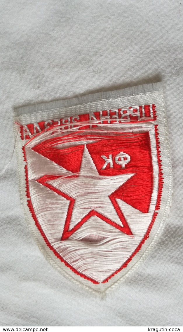 RED STAR CRVENA ZVEZDA EX YUGOSLAVIA SERBIA FOOTBALL CLUB PATCH SPORT EMBLEM Flicken YOUGOSLAVIA SERBIE EMBLÈME Insignia - Abbigliamento, Souvenirs & Varie