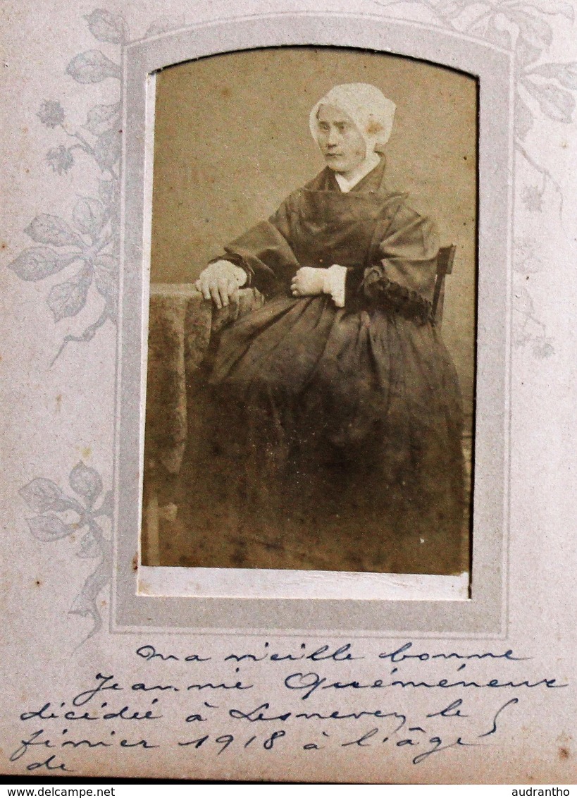 Ancienne Photo CDV Bonne Jeanne Quéméneur Lesneven Coiffe Bretonne Femme De Maison Jouan Photographe - Personnes Identifiées