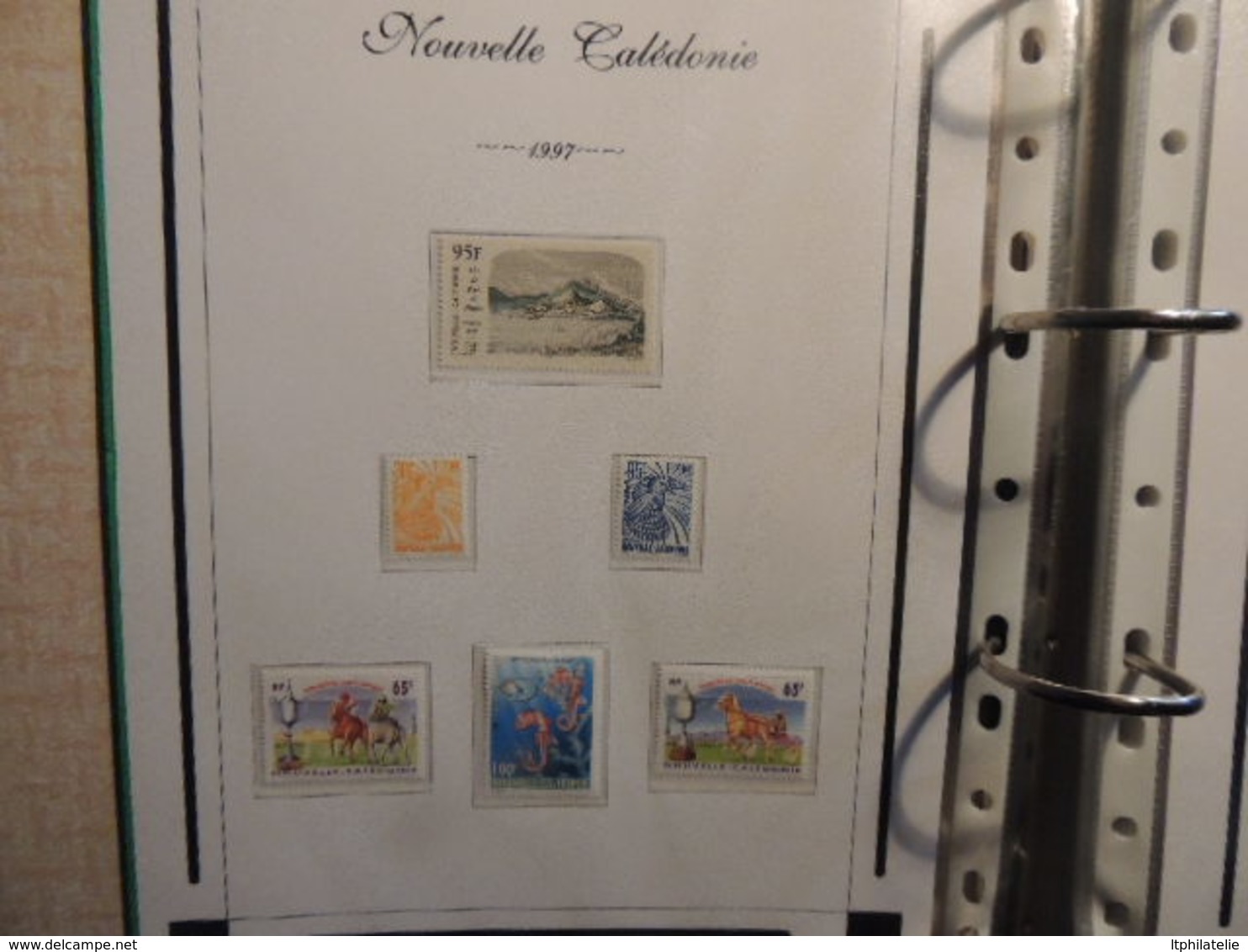 *AFFAIRE *  NOUVELLE CALEDONIE  1997 A 2005  PRESENTATION PARFAITE  TIMBRES  BLOCS  BEL ENSEMBLE FORTE FACIALE - Collections, Lots & Séries