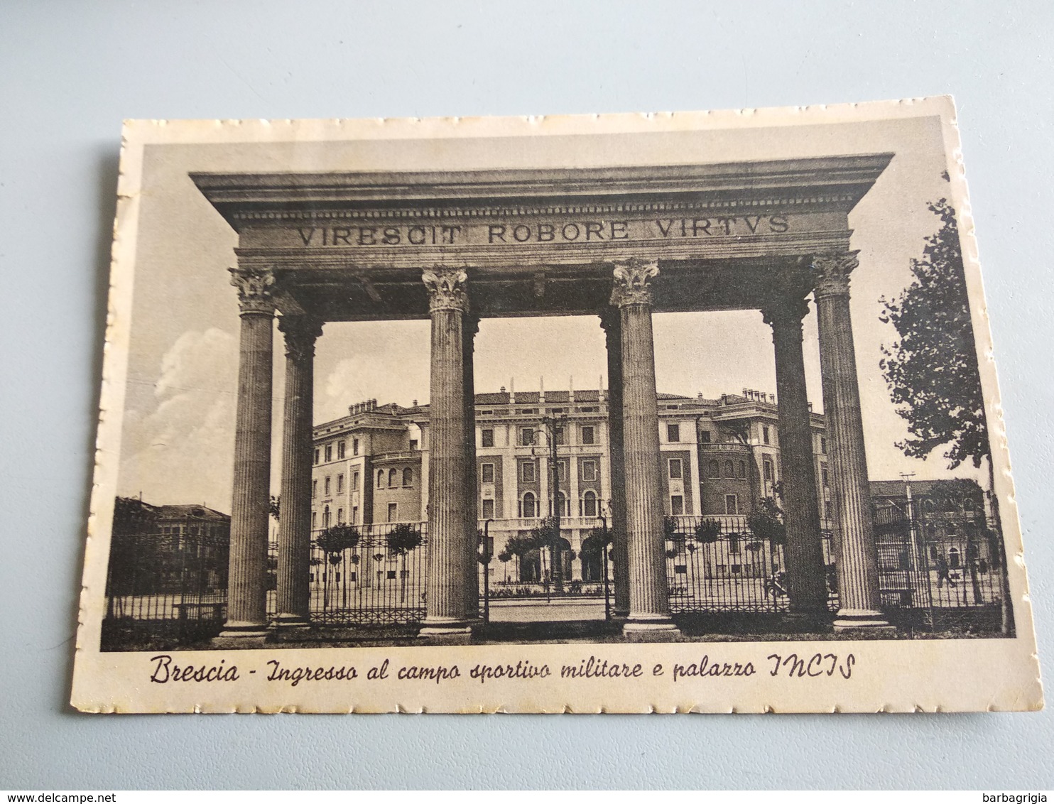 CARTOLINA BRESCIA - INGRESSO AL CAMPO SPORTIVO MILITARE E PALAZZO INCIS - Brescia