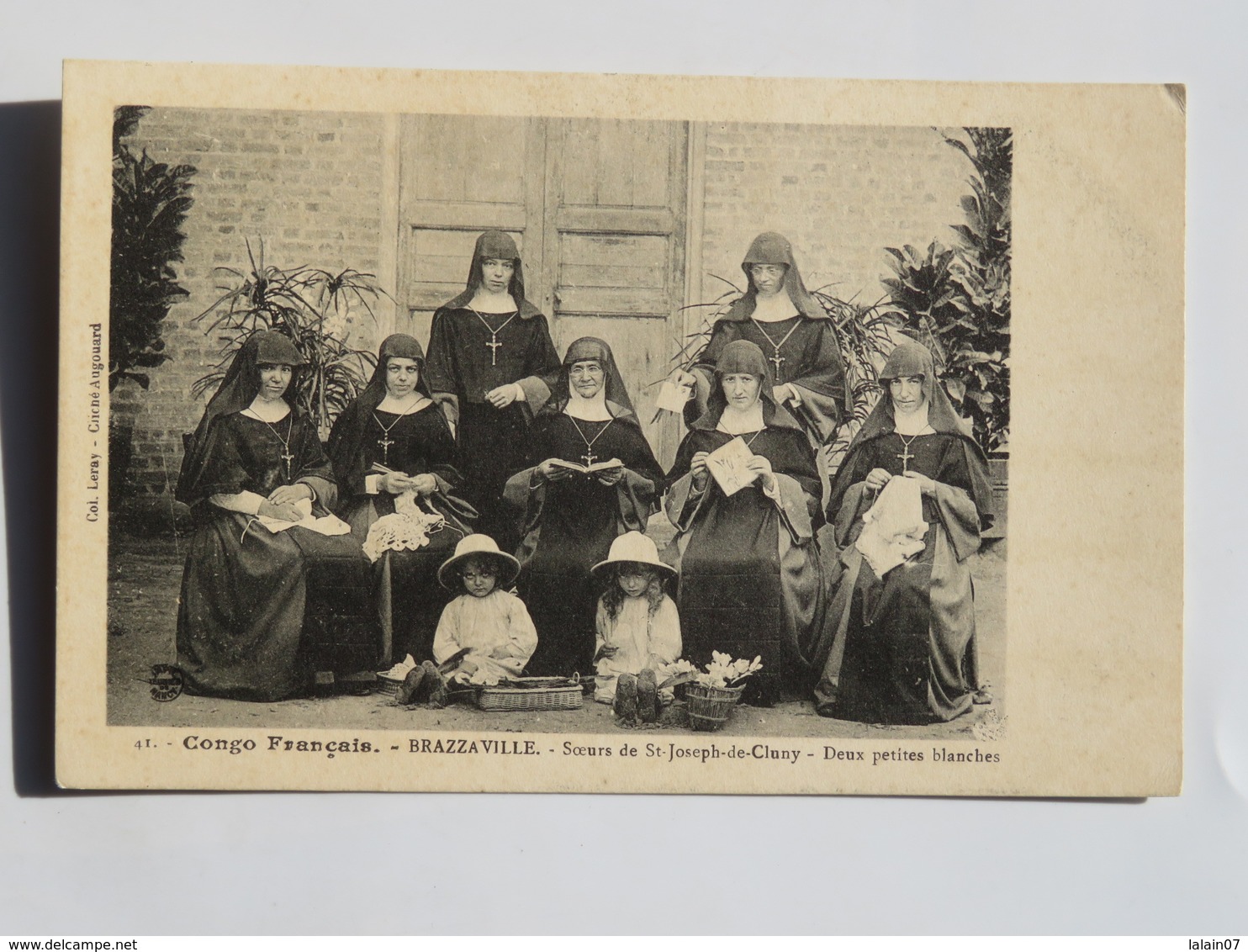 C.P.A.  : CONGO : BRAZZAVILLE : Soeurs De St-Joseph De Cluny, Deux Petites Blanches - Brazzaville