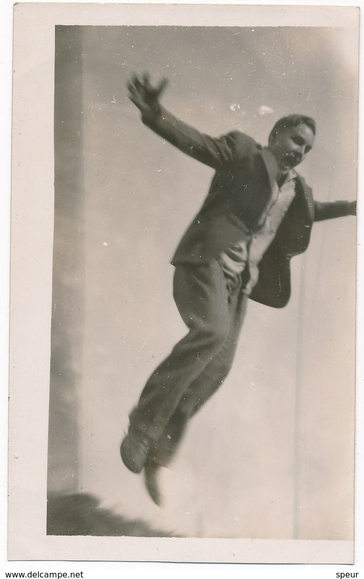 Young Man Jumping, ± 1940 - Anonymous Persons