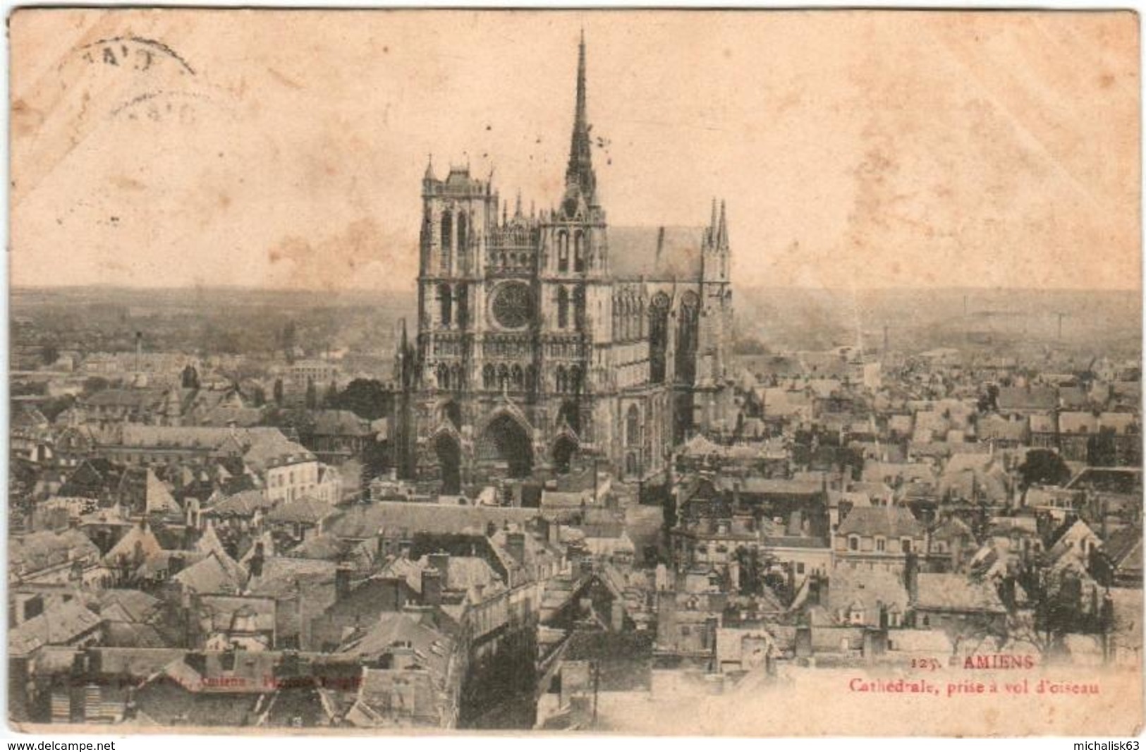 41ma 938 CPA - AMIENS - CATHEDRALE PRISE A VOL D'OISEAU - Amiens