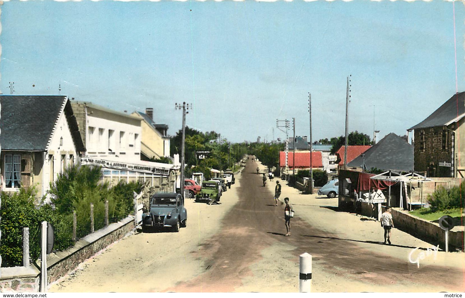 AGON LE PASSOUS - Avenue De La Plage (voitures Deux Chevaux Citroën). - Autres & Non Classés