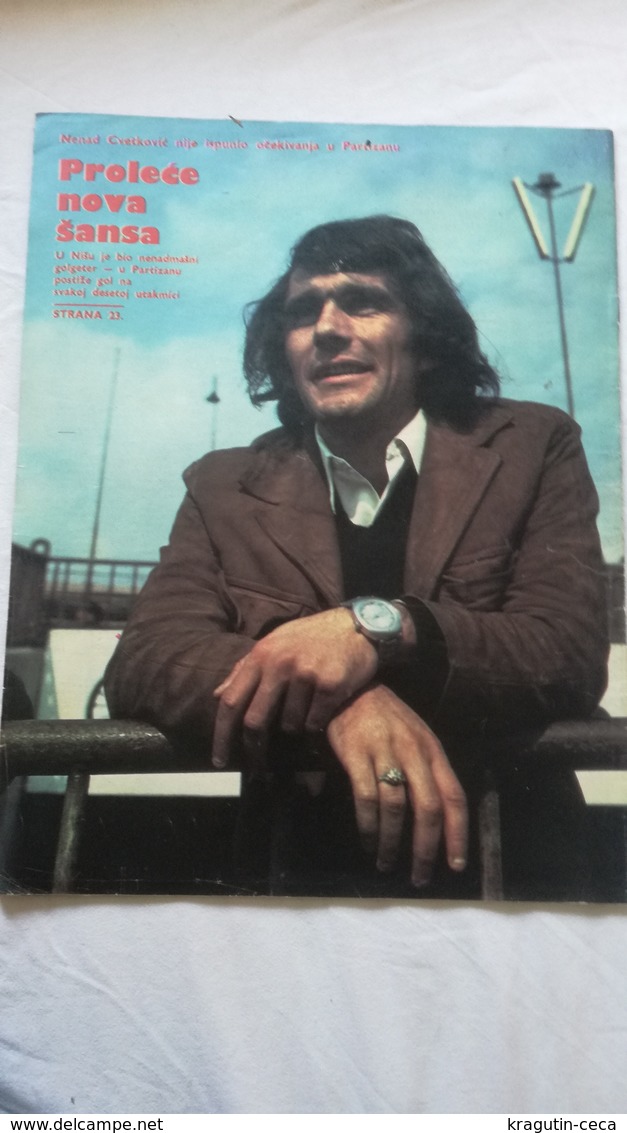 1974 TEMPO YUGOSLAVIA SERBIA SPORT FOOTBALL MAGAZINE NEWSPAPERS IVICA SURJAK NENAD CVETKOVIC PARTIZAN LEEDS UNITED FC - Otros & Sin Clasificación