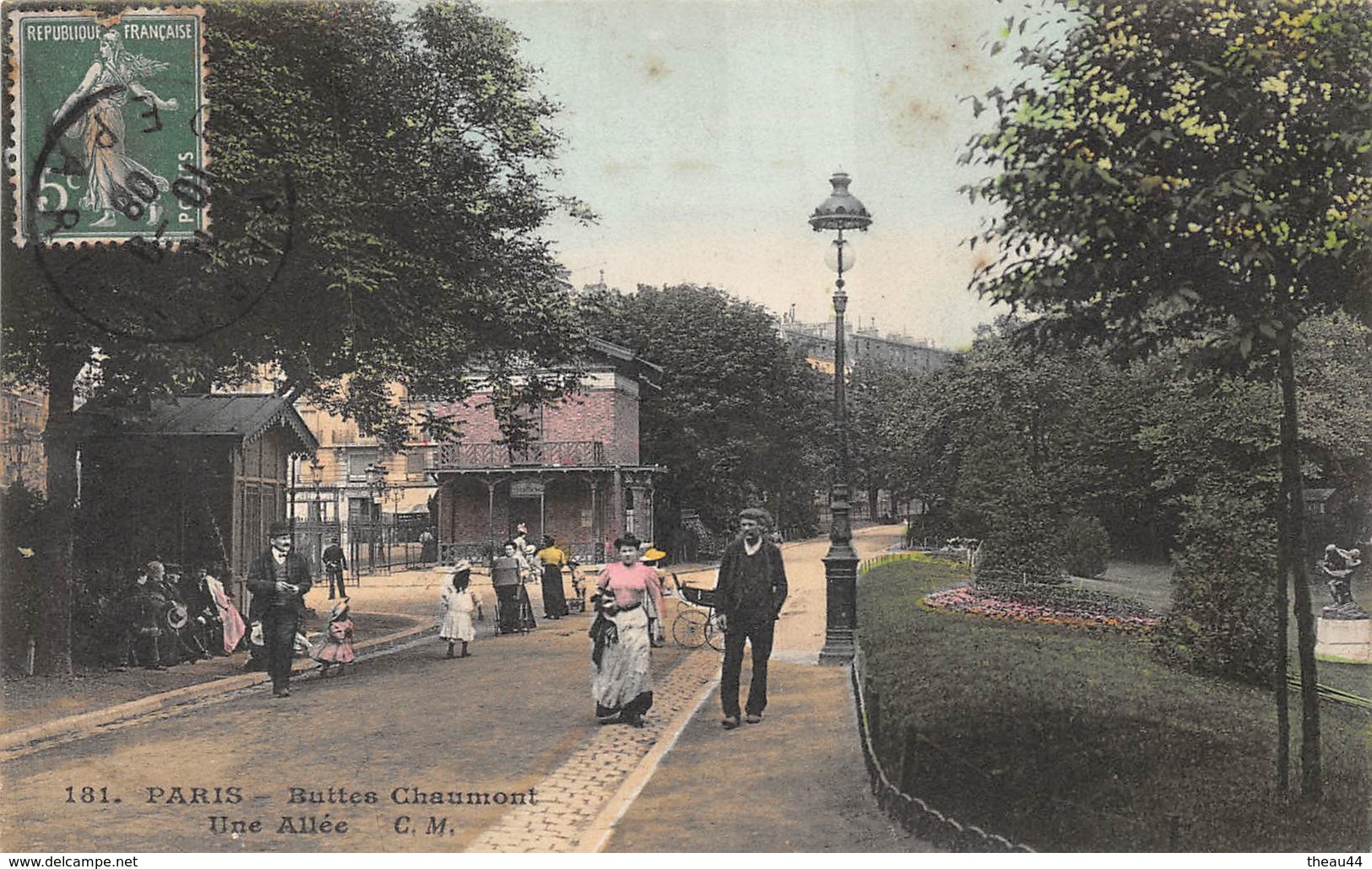 ¤¤   -  PARIS   -   Buttes Chaumont   -   Une Allée  -  ¤¤ - Distretto: 19