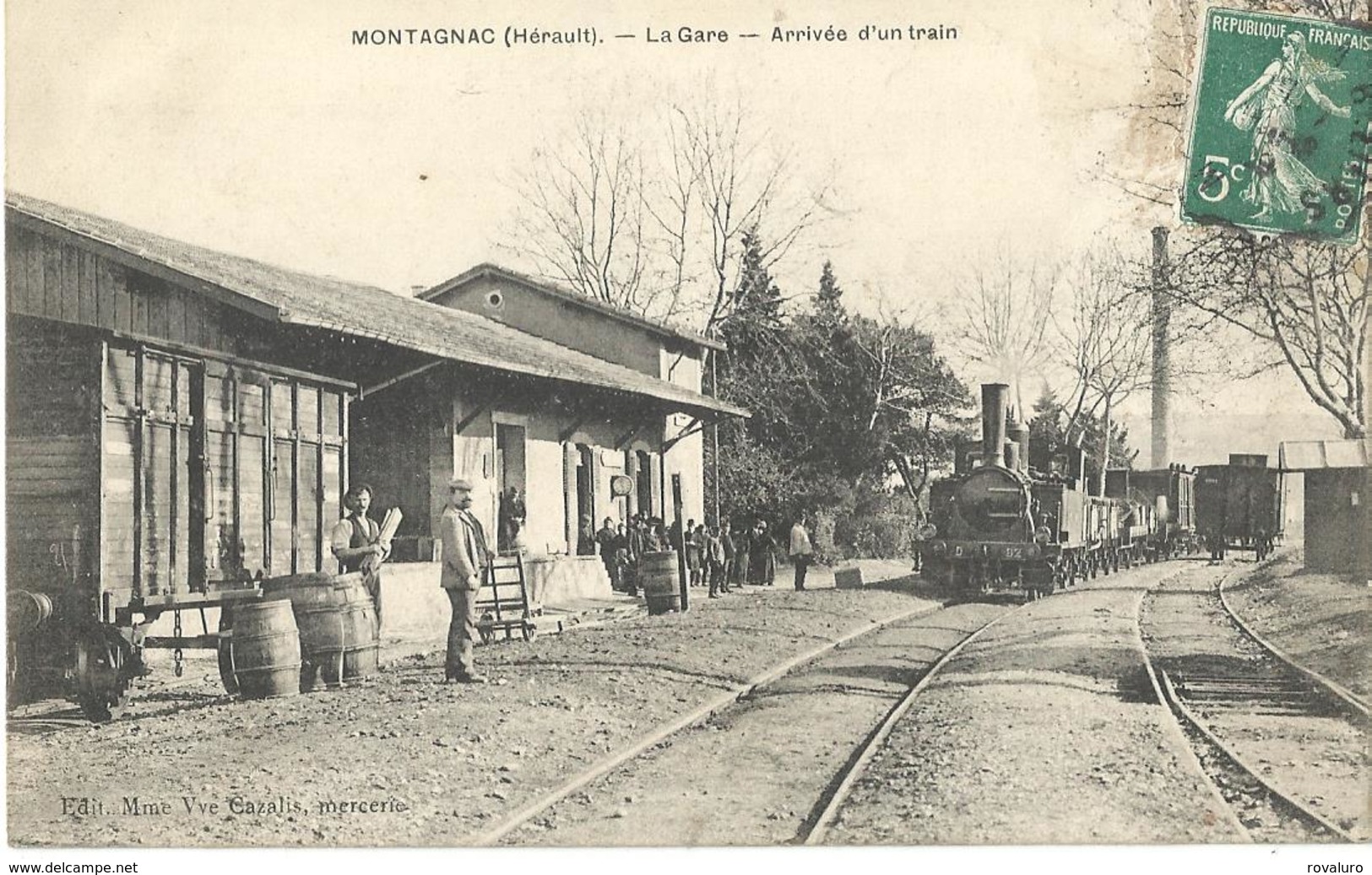 Carte Postale Ancienne Montagnac La Gare Arrivée D'un Train - Montagnac