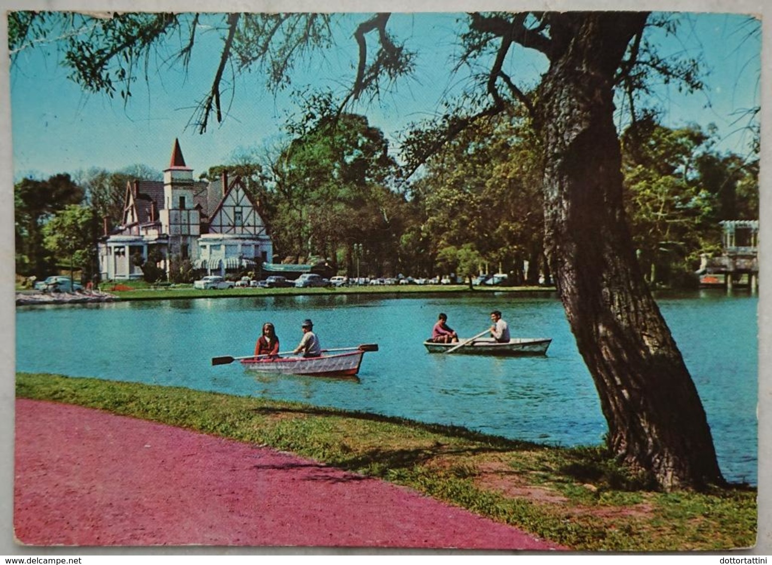 BUENOS AIRES - Confiteria Sobre El Lago, En El Parque Palermo - Argentina