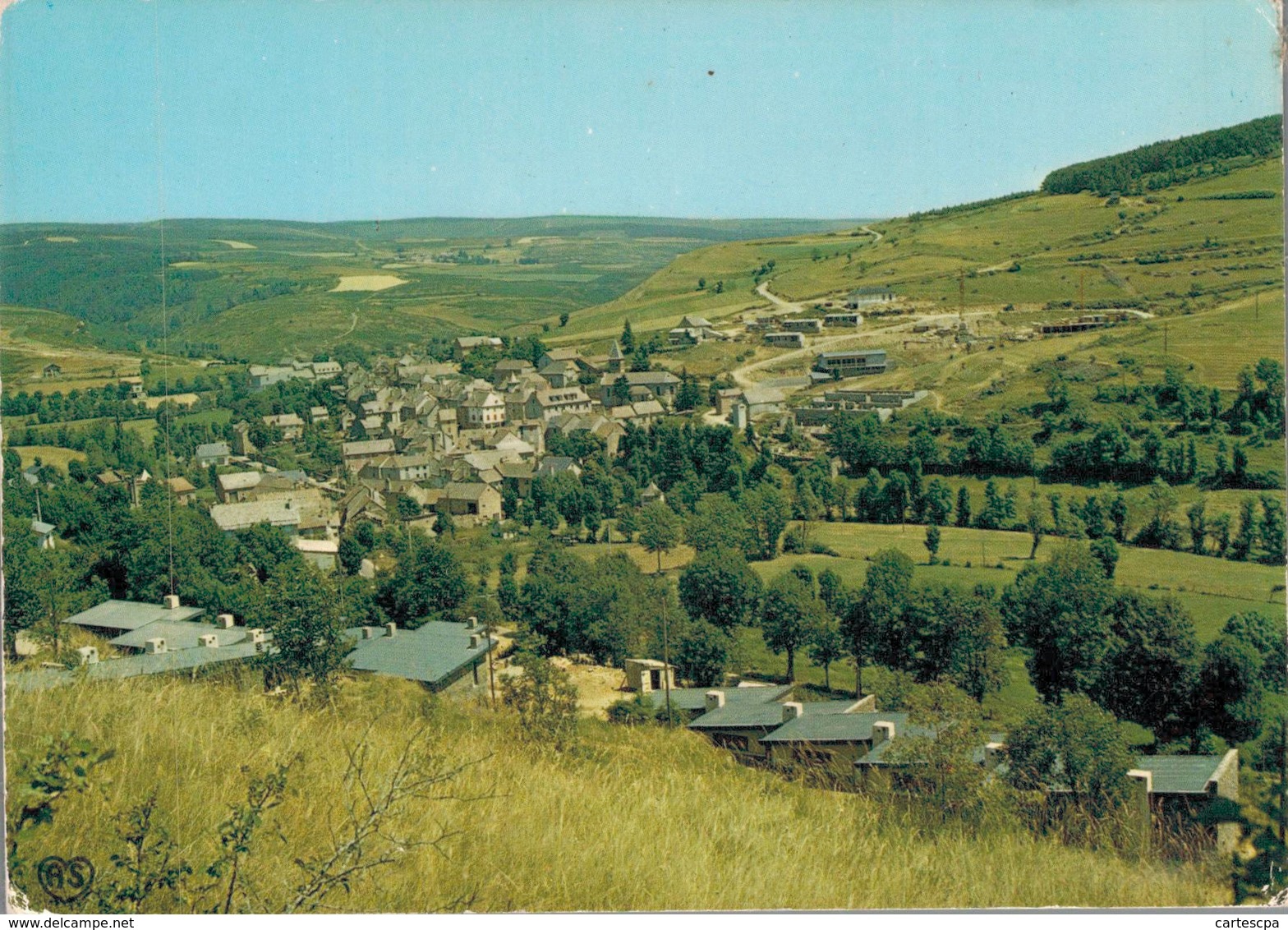 Le Bleymard Vue Generale Et Le Village De Vacances 1983 CPM Ou CPSM - Le Bleymard