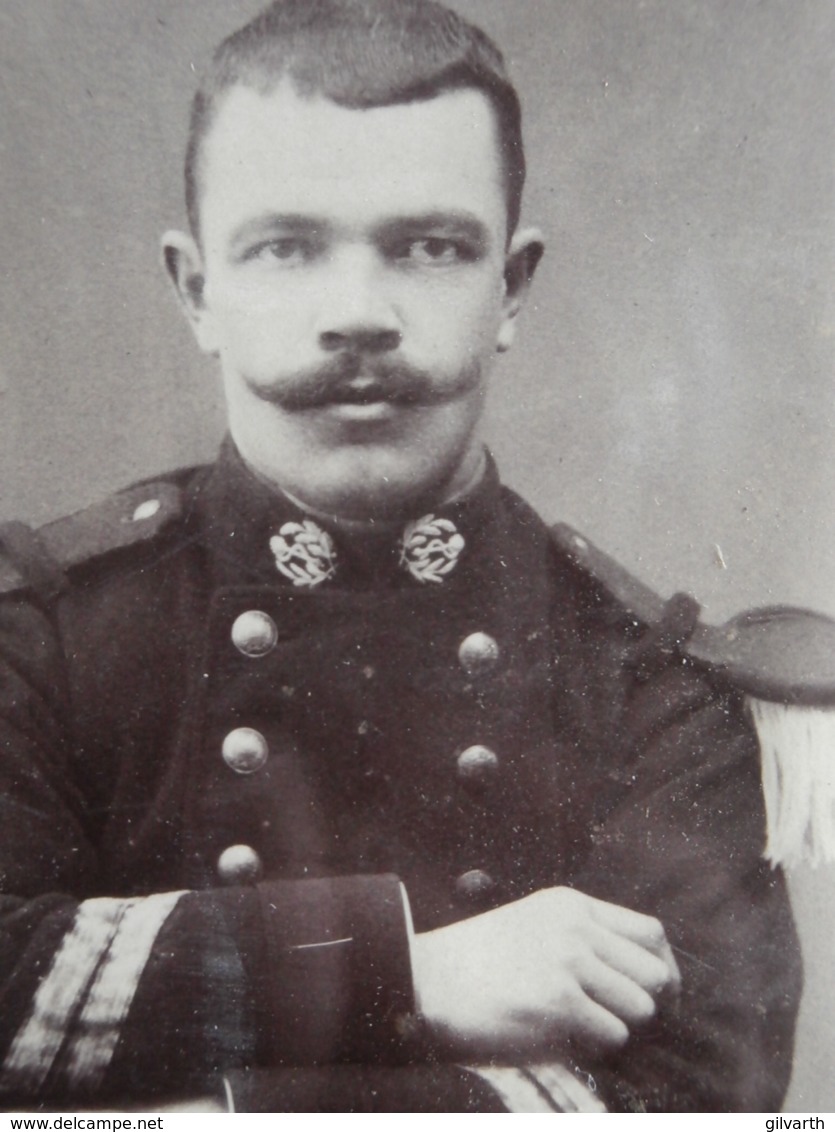 CDV Photo Louis à Paris - Militaire Sergent Major, Service Santé (pharmacien ?), Vers 1890 L431 - Anciennes (Av. 1900)