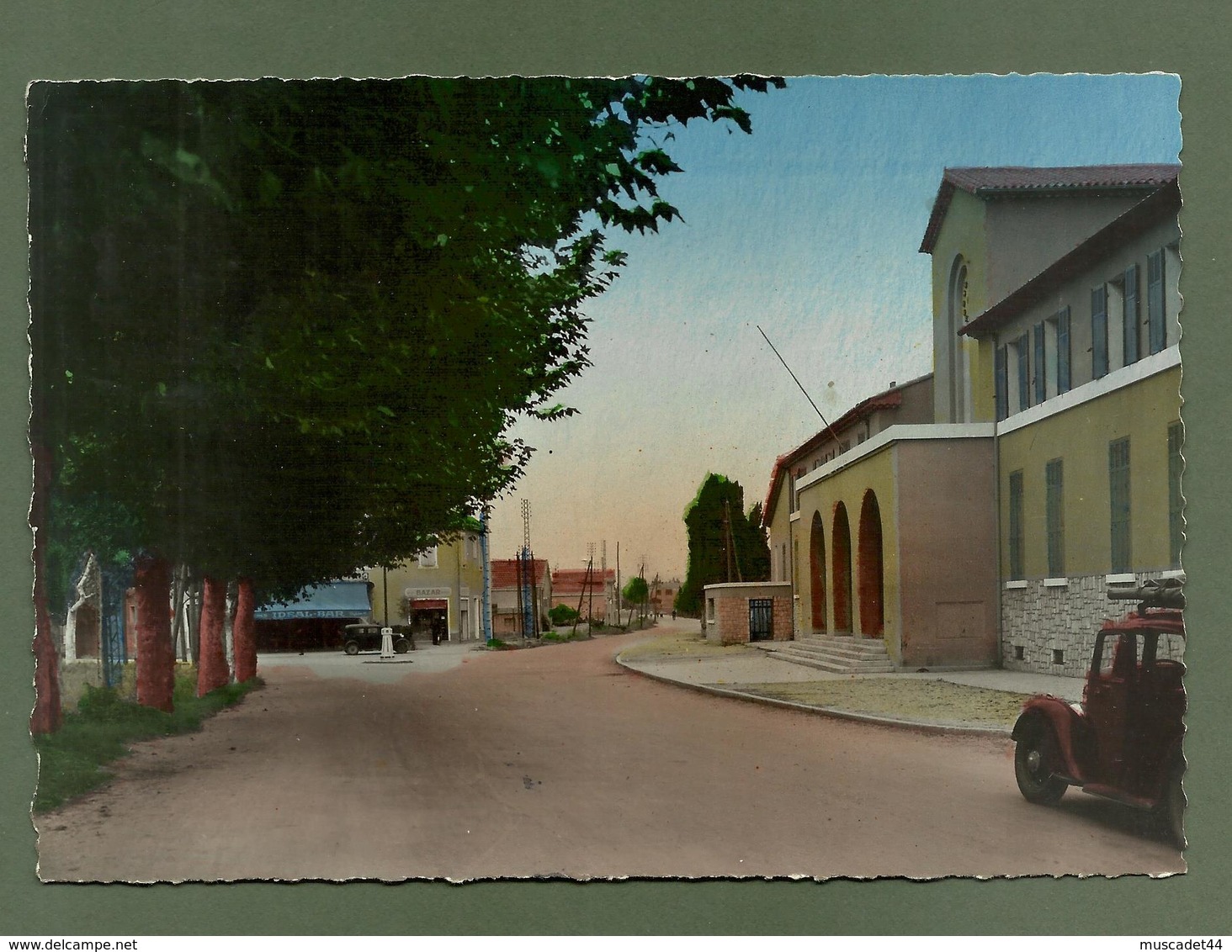 CARTE POSTALE 13 BOUCHES DU RHONE BERRE LES ECOLES ET LA ROUTE NATIONALE 1954 - Autres & Non Classés