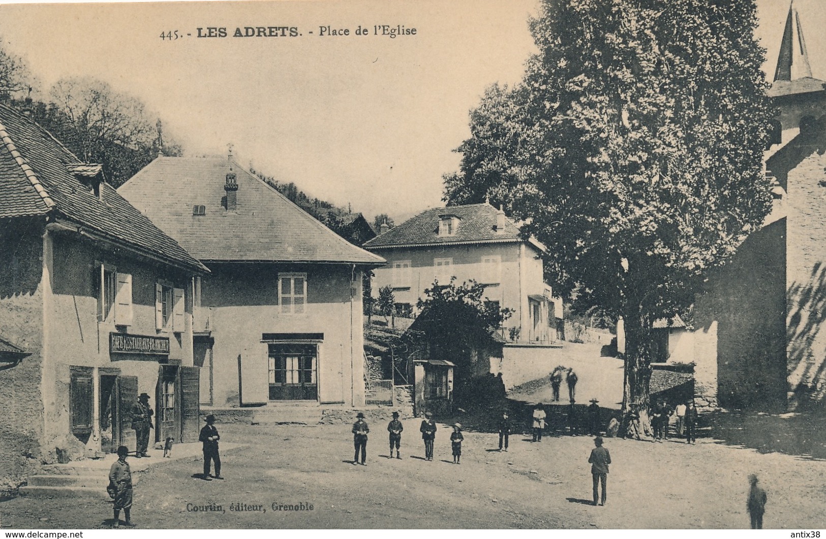 I80 - 38 - LES ADRETS - Isère - Place De L'Église - Autres & Non Classés