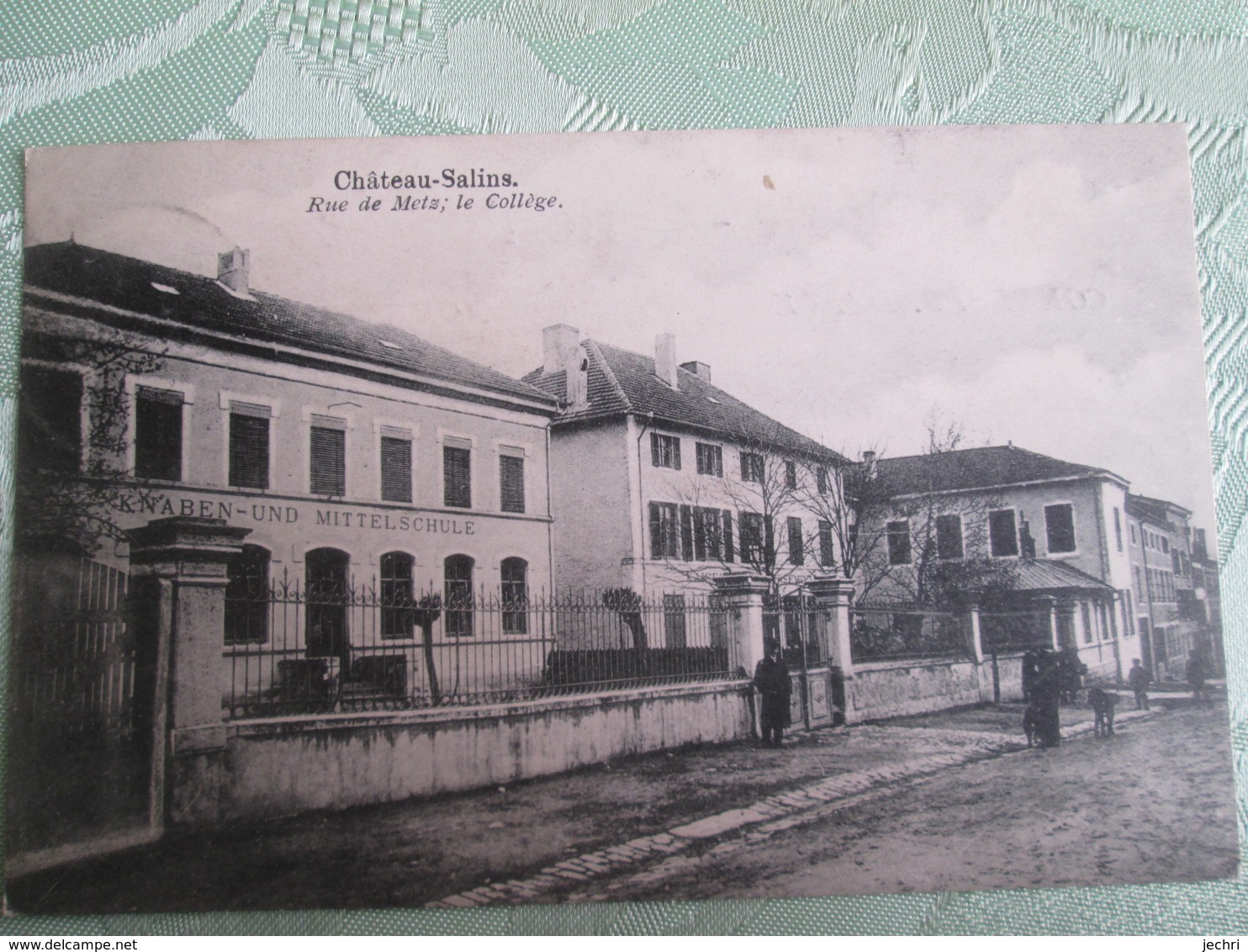 Chateau Salins. Rue De Metz . Le College - Chateau Salins