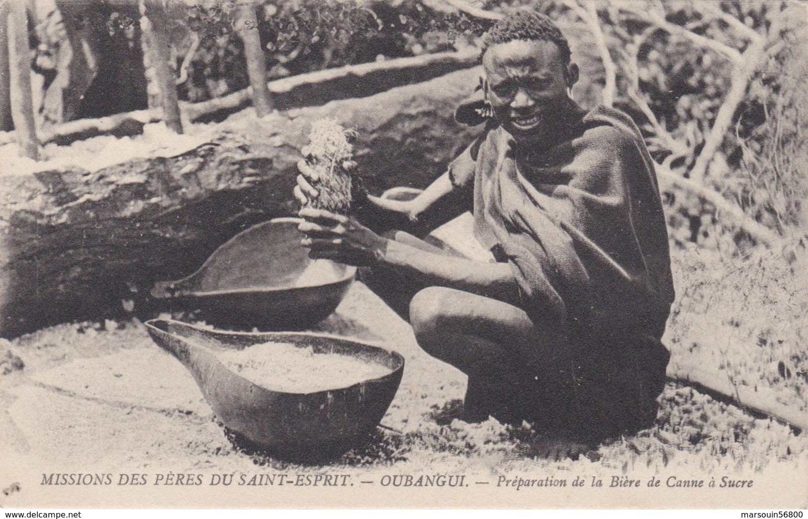 CPA Centrafrique OUBANGUI Preparation De La Biere De Canne A Sucre - Centrafricaine (République)