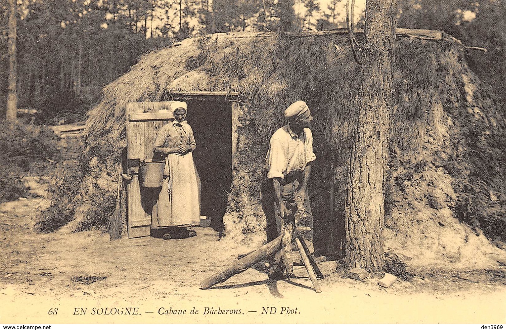 En Sologne - Cabane De Bûcherons - Cecodi N'222 - Autres & Non Classés